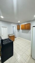 25 E 18th St in Bayonne, NJ - Building Photo - Building Photo