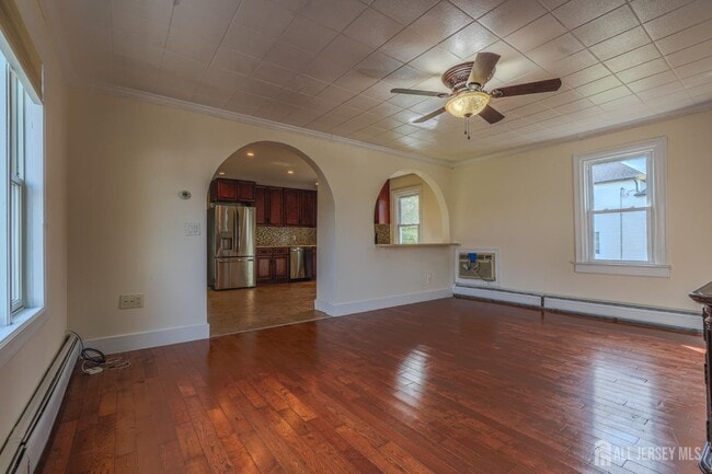 36 Smith St in Sayreville, NJ - Building Photo - Building Photo