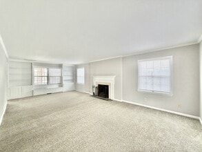 2431 Blarney Stone Dr in Beloit, WI - Building Photo - Building Photo