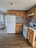 128 Ave B in Buras, LA - Building Photo