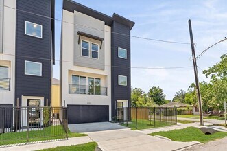 4104 Alice St in Houston, TX - Building Photo - Building Photo