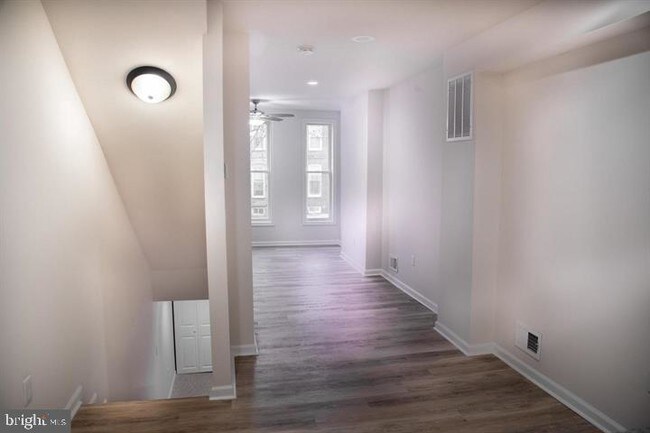 1105 W Hamburg St in Baltimore, MD - Building Photo - Building Photo