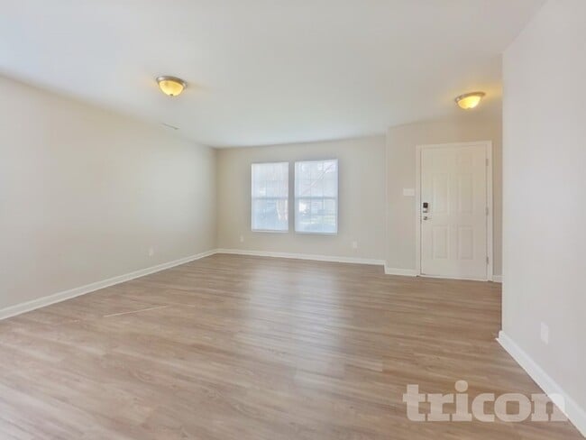 1210 Willow Bridge Ct in Charlotte, NC - Foto de edificio - Building Photo