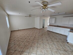 744 S Roche St in Porterville, CA - Building Photo - Building Photo