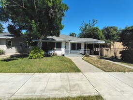 510 Holtby Rd in Bakersfield, CA - Building Photo