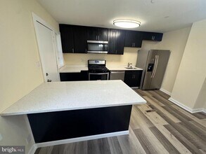 7445 Edsworth Rd in Dundalk, MD - Building Photo - Building Photo