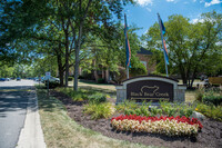 Black Bear Creek Apartments in Fort Wayne, IN - Foto de edificio - Building Photo