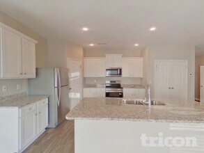 4354 One Mile Wy in Charlotte, NC - Foto de edificio - Building Photo