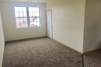 7952 S Carpenter St-Unit -2 in Chicago, IL - Building Photo - Building Photo