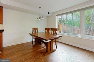 4114 Davis Pl NW in Washington, DC - Building Photo - Building Photo