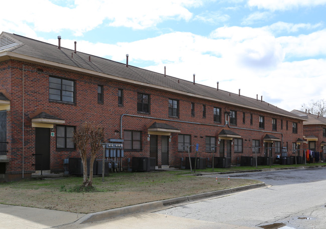 Booker T. Washington Apartments in Columbus, GA - Building Photo - Building Photo