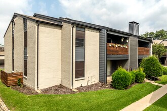 Foundation at Cityline in Richardson, TX - Building Photo - Building Photo