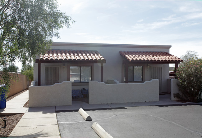 Pastime Suites in Tucson, AZ - Building Photo - Building Photo