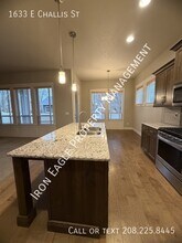 1633 E Challis St in Meridian, ID - Building Photo - Building Photo