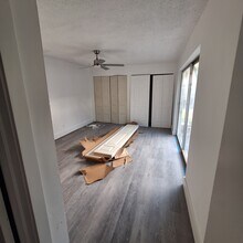 7344 SW 8th Ct in North Lauderdale, FL - Building Photo - Building Photo