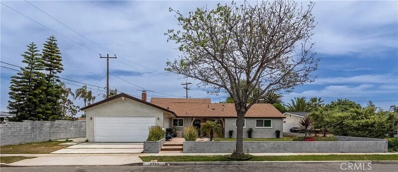 2750 San Carlos Ln in Costa Mesa, CA - Building Photo