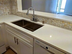 5645 Friars Rd-Unit -Unit 378 in San Diego, CA - Building Photo - Building Photo