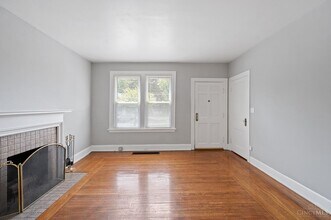 6166 Grand Vista Ave in Cincinnati, OH - Building Photo - Building Photo