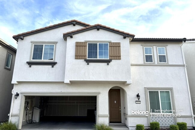 property at 1648 Chanticleer Ln