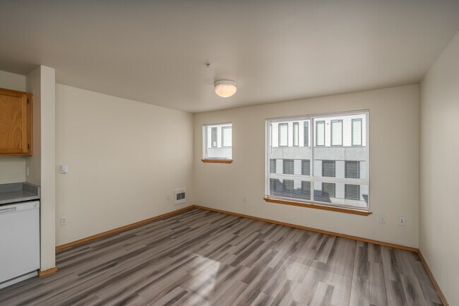 Casa Pacifica in Seattle, WA - Foto de edificio - Interior Photo