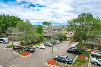 The Lodge at White Bear in White Bear Lake, MN - Building Photo - Building Photo