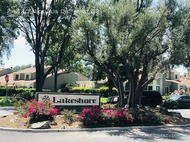 24420 W Nicklaus Dr in Santa Clarita, CA - Building Photo