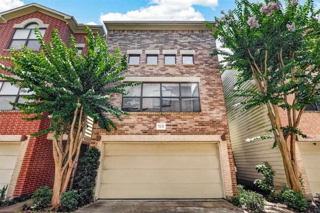 property at 733 W 22nd St