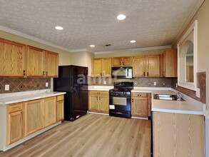 1085 Campbell Gate Rd SE in Lawrenceville, GA - Building Photo - Building Photo