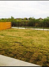 3900 Crispin Hall Ln in Pflugerville, TX - Building Photo - Building Photo