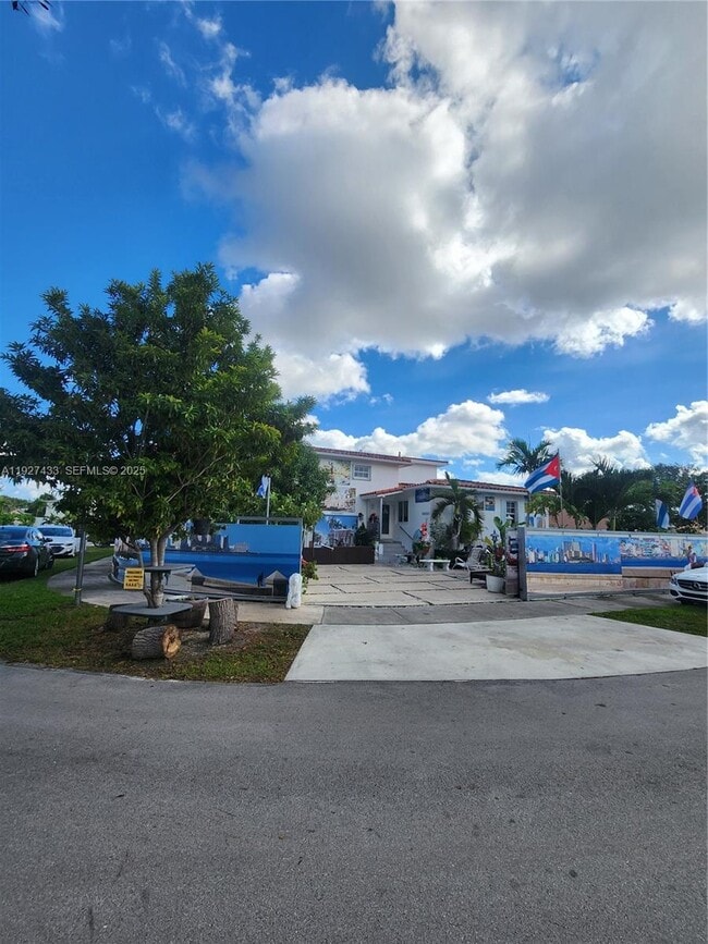 1645 SW 83rd Ct. in Miami, FL - Building Photo - Building Photo