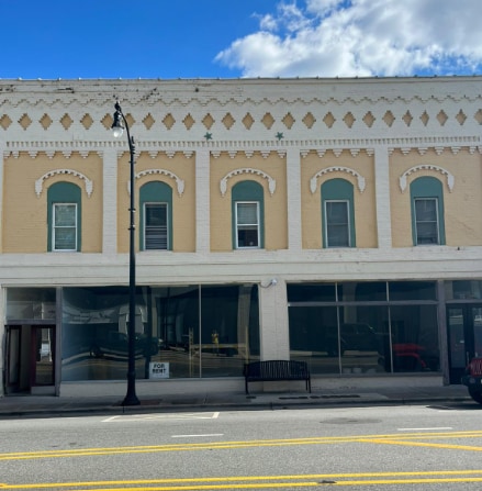 property at 624 Washington St