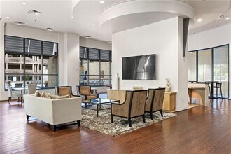 3040 Peachtree Rd NW in Atlanta, GA - Building Photo - Building Photo