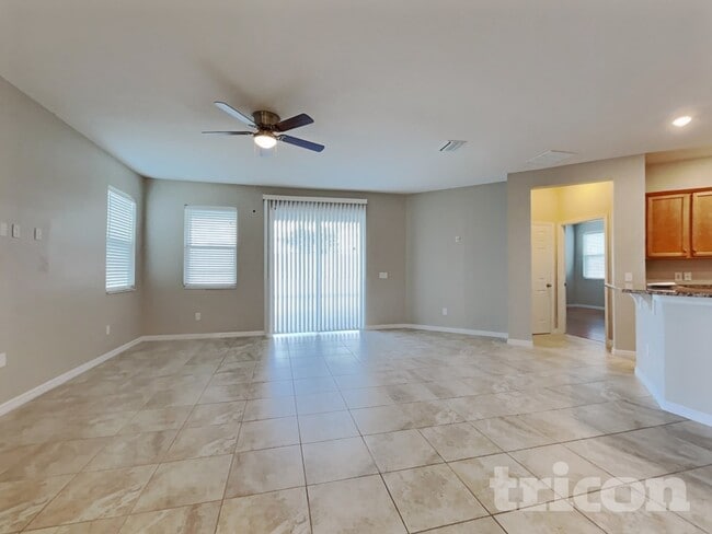 12283 Moss Lake Loop in New Port Richey, FL - Foto de edificio - Building Photo