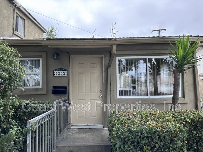 property at 4262 Ingraham St