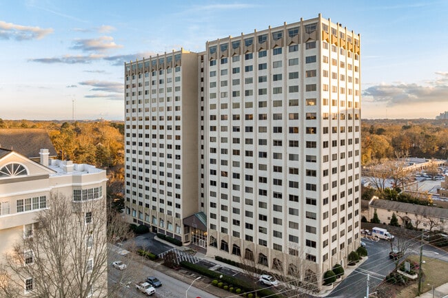 2479 Peachtree Rd NE