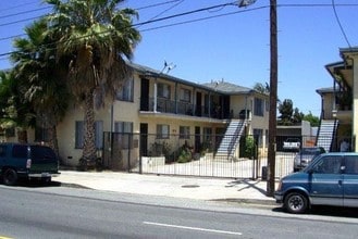 15912-15914 S Vermont Ave in Gardena, CA - Building Photo - Building Photo