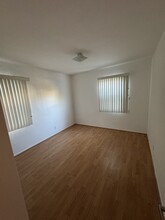 11976 Walnut Ln, Unit 11976 Walnut Ln in Los Angeles, CA - Building Photo - Building Photo