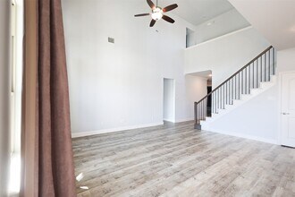 317 Monument Hill Dr in Forney, TX - Foto de edificio - Building Photo