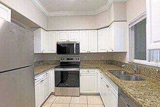 4172 Castilla Circle in Ft. Myers, FL - Foto de edificio - Building Photo