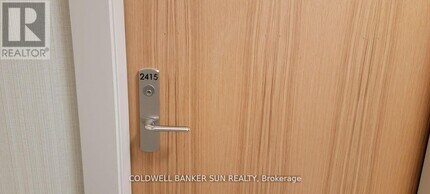 8960 Jane St in Vaughan, ON - Building Photo - Building Photo