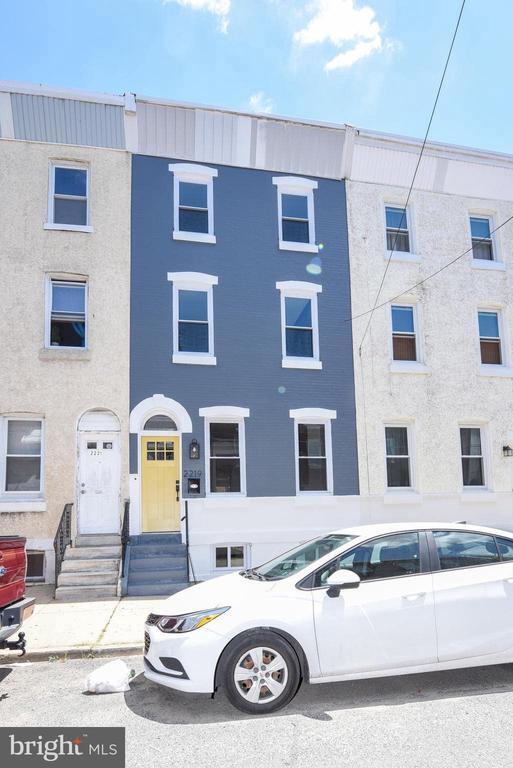 property at 2219 N Hancock St