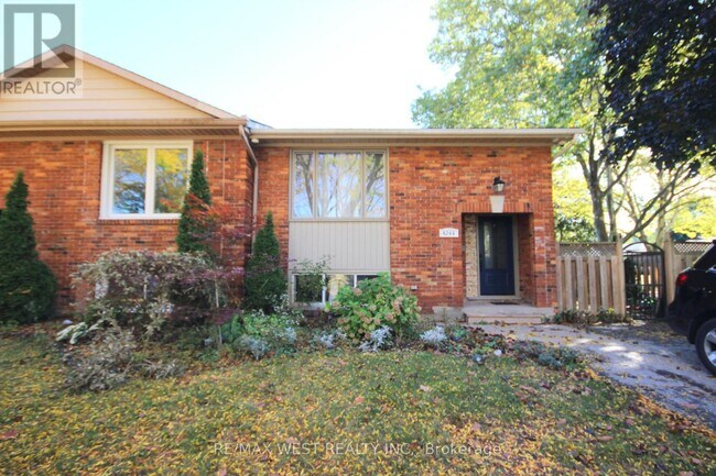 4244 York Dr in Niagara Falls, ON - Building Photo - Building Photo