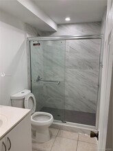 6960 Miami Gardens Dr-Unit -2-118 in Hialeah, FL - Building Photo - Building Photo