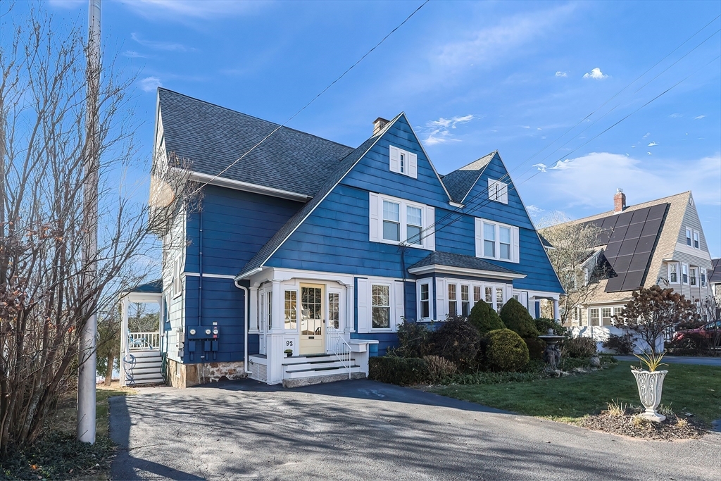 92 Dutcher St in Hopedale, MA - Foto de edificio