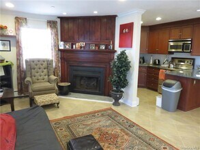 36 Greenridge Ave in White Plains, NY - Building Photo - Building Photo