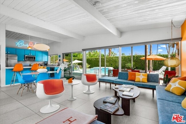 610 S Compdre Rd in Palm Springs, CA - Building Photo - Building Photo