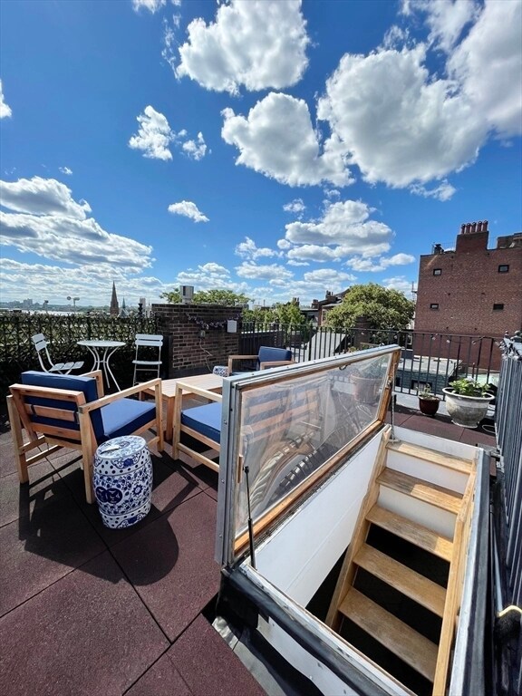 39 Chestnut St, Unit 5 in Boston, MA - Building Photo - Building Photo