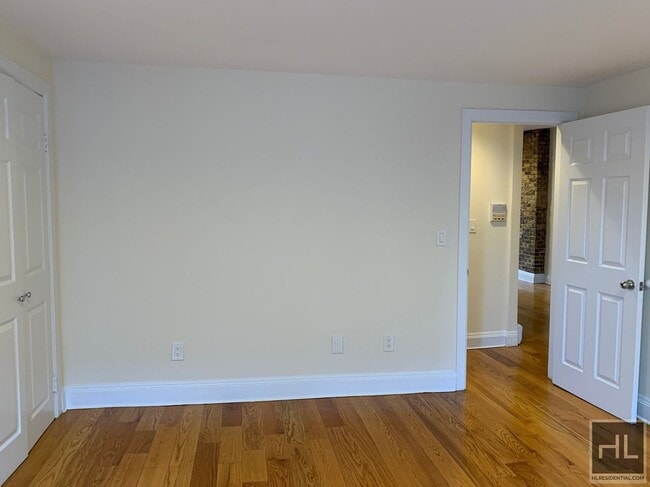 WEST BROADWAY, Unit 3FL in New York, NY - Building Photo - Building Photo