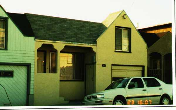 334 Hillside Blvd in Daly City, CA - Building Photo - Building Photo