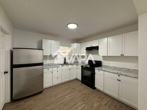 411 Yolanda Dr in San Antonio, TX - Building Photo - Building Photo